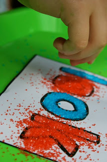 The Ready2Read program is a hands-on, interactive and engaging activities that make learning phonics, sight words and word families fun for Pre-K, Kindergarten, and 1st Graders!