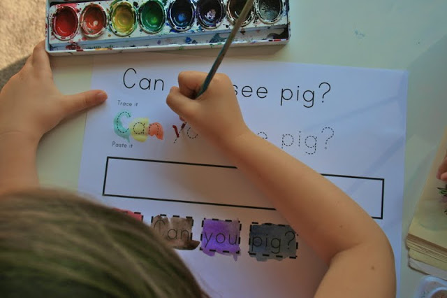 The Ready2Read program is a hands-on, interactive and engaging activities that make learning phonics, sight words and word families fun for Pre-K, Kindergarten, and 1st Graders!