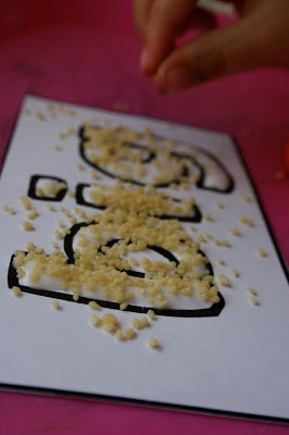 The Ready2Read program is a hands-on, interactive and engaging activities that make learning phonics, sight words and word families fun for Pre-K, Kindergarten, and 1st Graders!