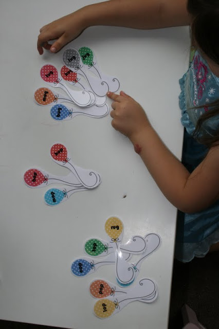 The Ready2Read program is a hands-on, interactive and engaging activities that make learning phonics, sight words and word families fun for Pre-K, Kindergarten, and 1st Graders!