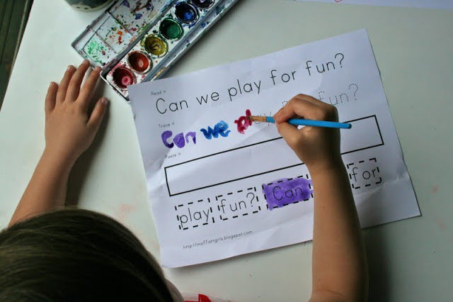 The Ready2Read program is a hands-on, interactive and engaging activities that make learning phonics, sight words and word families fun for Pre-K, Kindergarten, and 1st Graders!
