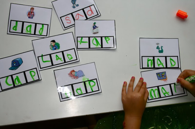 The Ready2Read program is a hands-on, interactive and engaging activities that make learning phonics, sight words and word families fun for Pre-K, Kindergarten, and 1st Graders!