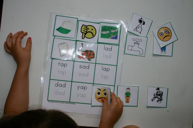 The Ready2Read program is a hands-on, interactive and engaging activities that make learning phonics, sight words and word families fun for Pre-K, Kindergarten, and 1st Graders!