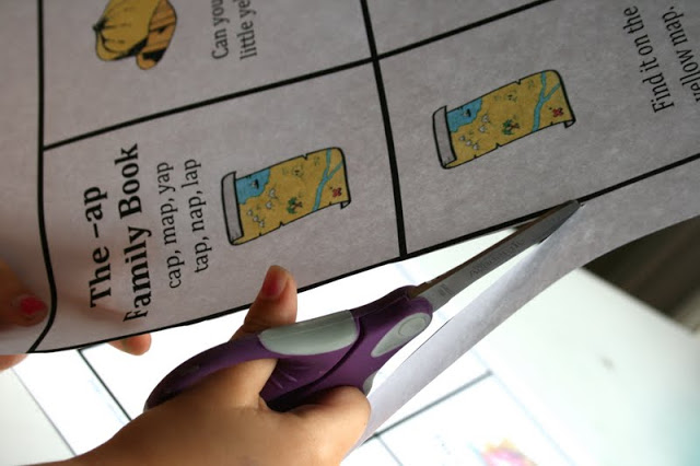 The Ready2Read program is a hands-on, interactive and engaging activities that make learning phonics, sight words and word families fun for Pre-K, Kindergarten, and 1st Graders!