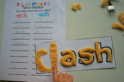 Ready2Read Level 2 in action! The Ready2Read program is a hands-on, interactive and engaging activities that make learning phonics, sight words and word families fun for Pre-K, Kindergarten, and 1st Grade!