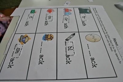 Ready2Read Level 2 in action! The Ready2Read program is a hands-on, interactive and engaging activities that make learning phonics, sight words and word families fun for Pre-K, Kindergarten, and 1st Grade!