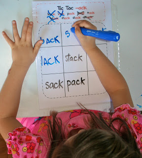 Ready2Read Level 2 in action! The Ready2Read program is a hands-on, interactive and engaging activities that make learning phonics, sight words and word families fun for Pre-K, Kindergarten, and 1st Grade!