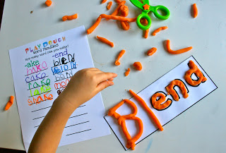 The Ready2Read program is a hands-on, interactive and engaging activities that make learning phonics, sight words and word families fun for Pre-K, Kindergarten, and 1st Grade!