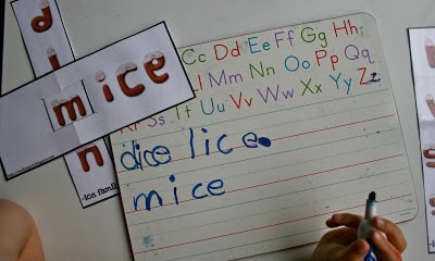 The Ready2Read program is a hands-on, interactive and engaging activities that make learning phonics, sight words and word families fun for Pre-K, Kindergarten, and 1st Grade!