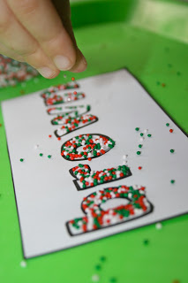 The Ready2Read program is a hands-on, interactive and engaging activities that make learning phonics, sight words and word families fun for Pre-K, Kindergarten, and 1st Grade!