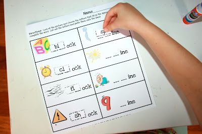 The Ready2Read program is a hands-on, interactive and engaging activities that make learning phonics, sight words and word families fun for Pre-K, Kindergarten, and 1st Grade!