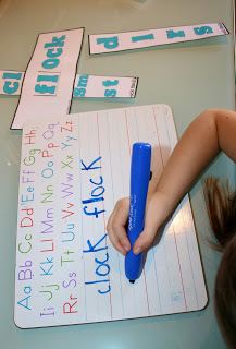 The Ready2Read program is a hands-on, interactive and engaging activities that make learning phonics, sight words and word families fun for Pre-K, Kindergarten, and 1st Grade!