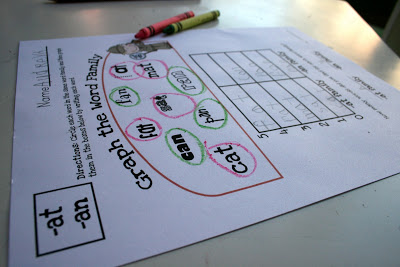 Word Family Graphing! Word Family Graphing is designed to incorporate many skills into one activity, while making learning fun and exciting for Pre-K, Kindergarten and 1st Graders!