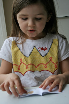 The Ready2Read program is a hands-on, interactive and engaging activities that make learning phonics, sight words and word families fun for Pre-K, Kindergarten, and 1st Grade!