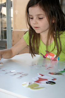 The Ready2Read program is a hands-on, interactive and engaging activities that make learning phonics, sight words and word families fun for Pre-K, Kindergarten, and 1st Grade!