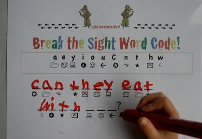 The Ready2Read program is a hands-on, interactive and engaging activities that make learning phonics, sight words and word families fun for Pre-K, Kindergarten, and 1st Grade!