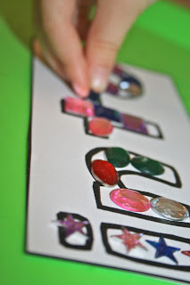 Sight Word Decorating (Cherrio Mats)