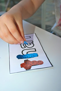 Sight Word Decorating (Cherrio Mats)