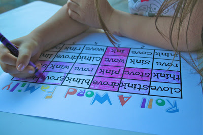 The Ready2Read program is a hands-on, interactive and engaging activities that make learning phonics, sight words and word families fun for Pre-K, Kindergarten, and 1st Grade!