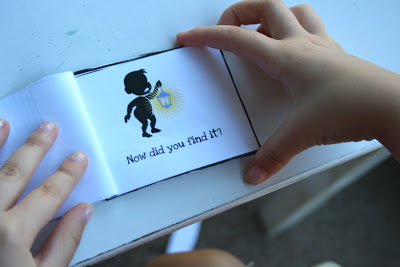 The Ready2Read program is a hands-on, interactive and engaging activities that make learning phonics, sight words and word families fun for Pre-K, Kindergarten, and 1st Grade!