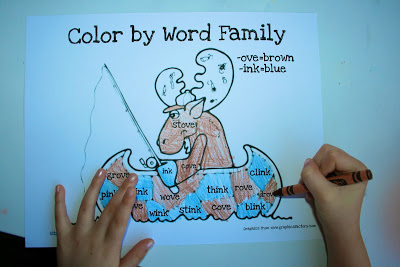 The Ready2Read program is a hands-on, interactive and engaging activities that make learning phonics, sight words and word families fun for Pre-K, Kindergarten, and 1st Grade!