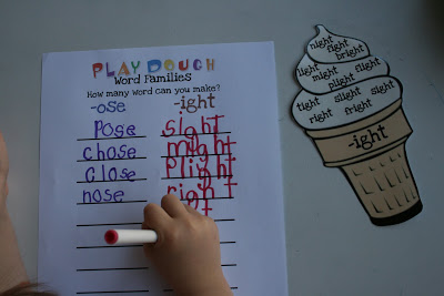 Ready2Read Level 2 Unit 9 in action! The Ready2Read program is a hands-on, interactive and engaging activities that make learning phonics, sight words and word families fun for Pre-K, Kindergarten, and 1st Grade!
