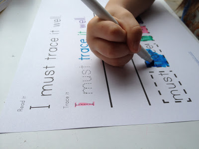 Ready2Read Level 2 Unit 10 in action! The Ready2Read program is a hands-on, interactive and engaging activities that make learning phonics, sight words and word families fun for Pre-K, Kindergarten, and 1st Grade!