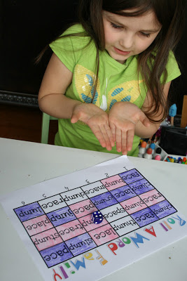 Ready2Read Level 2 Unit 10 in action! The Ready2Read program is a hands-on, interactive and engaging activities that make learning phonics, sight words and word families fun for Pre-K, Kindergarten, and 1st Grade!