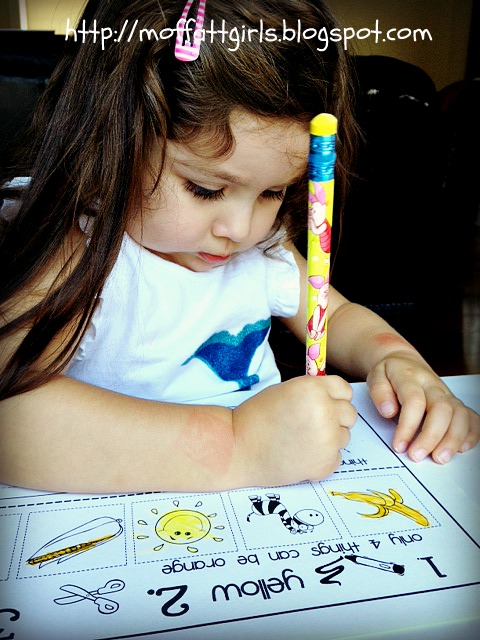 The Build-a-Books packet is a hands-on interactive set of mini-books that allow students to color, cut, paste and put things in order.