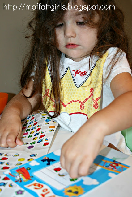 Fine Motor Skills Toddler Tasks Week 9!