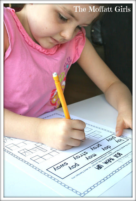 The Ready2Read program is a hands-on, interactive and engaging activities that make learning phonics, sight words and word families fun for Pre-K, Kindergarten, 1st and 2nd Graders!