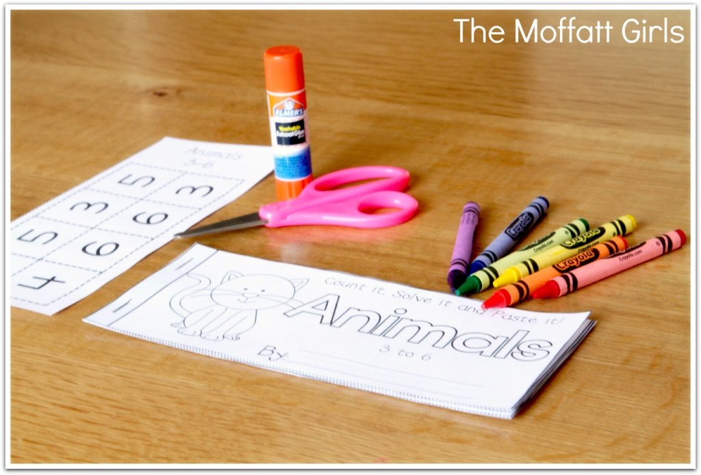 Math Booklets are a FUN and interactive way to help students solve simple addition and subtraction problems up to 20 for Preschool, Kindergarten and 1st Grade!