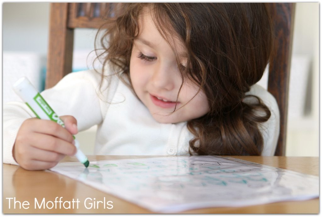 This FREE A-Z Handwriting NO PREP Packet is the perfect activity that allows a fun and effective practice!