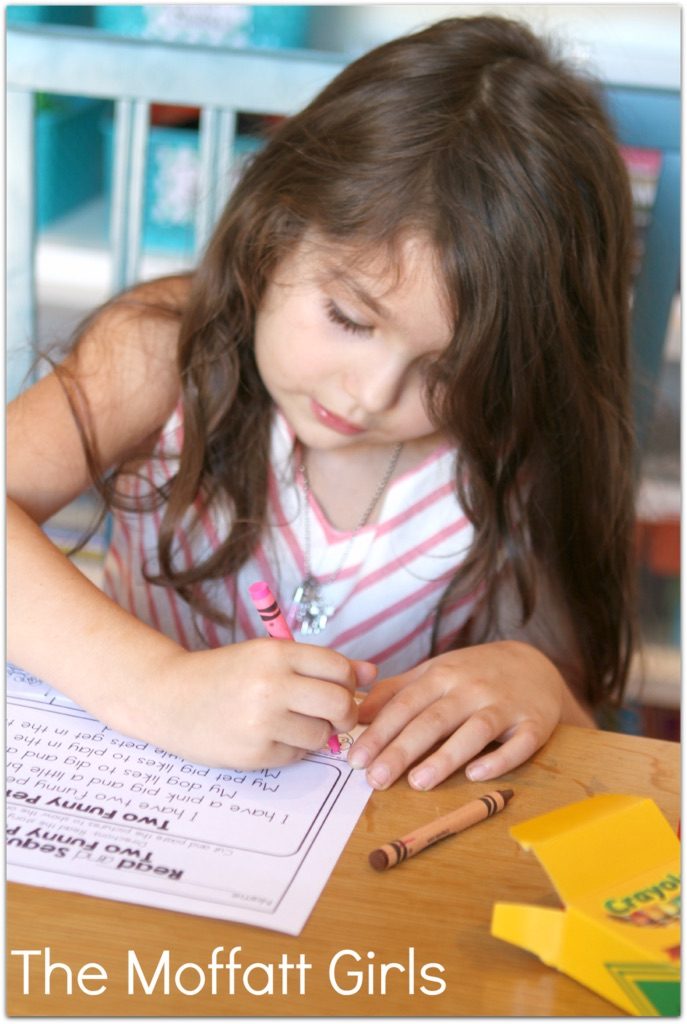 Read and Sequence NO PREP Packet (Set 1) in action! The Read and Sequence NO PREP packet is specifically designed to help beginning and or struggling readers build CONFIDENCE, FLUENCY and reading COMPREHENSION!