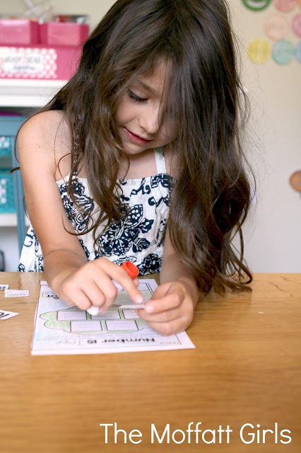 Numbers 1-20 (Number Sense and Sort) in action! The Number Sense and Sort NO PREP Packet is geared toward Pre-K and Kindergarten students to identify numbers in a variety of ways while developing number sense.