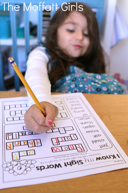 November NO PREP Packet (1st Grade) in action! Teach addition, subtraction, sight words, phonics, grammar, handwriting and so much more with the November NO PREP Packet for First Grade!