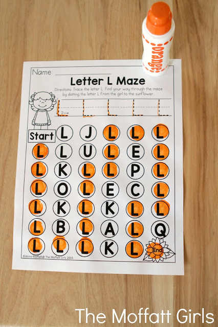 November NO PREP Packet (Preschool) in action! Teach number concepts, colors, shapes, letters, phonics and so much more with the November NO PREP Packet for Preschool!