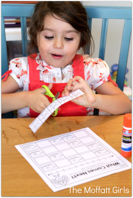 November NO PREP Packet (Kindergarten) in action! Teach basic addition, subtraction, sight words, phonics, letters, handwriting and so much more with the November NO PREP Packet for Kindergarten!