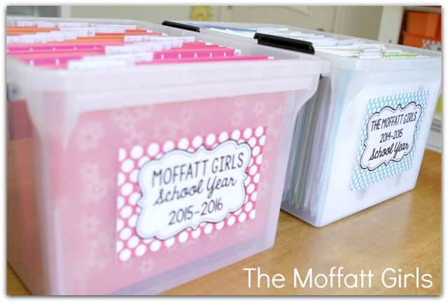 Clear the Paper Clutter with a SIMPLE filing system! Piles of paperwork drive me CRAZY! This is a great way to get organized and keep it that way.