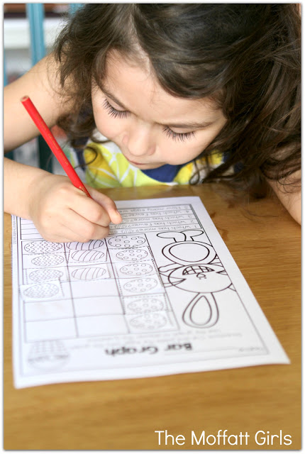 Teach basic addition, subtraction, sight words, phonics, letters, handwriting and so much more with the April NO PREP Packet for Kindergarten!