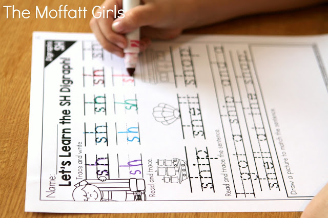 Digraphs can be tricky for struggling readers, and it's important for readers to learn how to identify digraphs early on. These activities cover both beginning and ending digraphs!