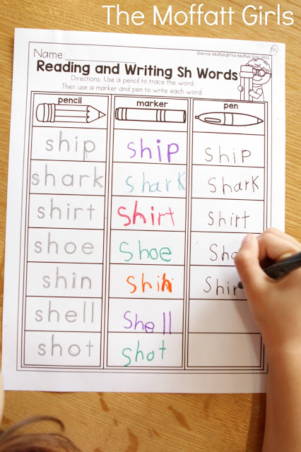 Digraphs can be tricky for struggling readers, and it's important for readers to learn how to identify digraphs early on. These activities cover both beginning and ending digraphs!