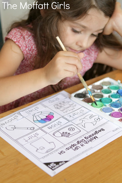 Digraphs can be tricky for struggling readers, and it's important for readers to learn how to identify digraphs early on. These activities cover both beginning and ending digraphs!