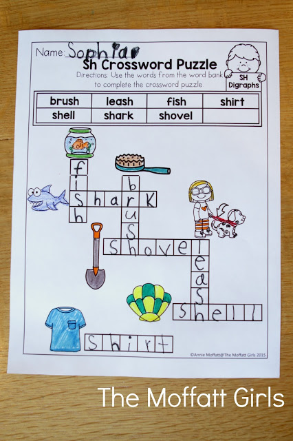 Digraphs can be tricky for struggling readers, and it's important for readers to learn how to identify digraphs early on. These activities cover both beginning and ending digraphs!