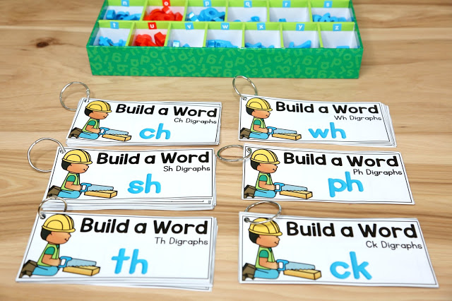 Boost your child's literacy with the Build a Word flip books. Encourage students to practice phonics and spelling skills.