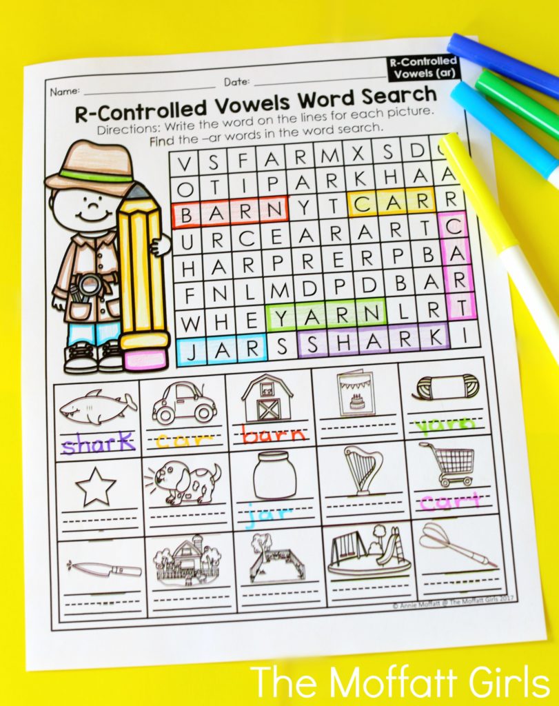 Bossy R words can be tricky for beginning readers to learn. These NO PREP packets teach r-controlled vowels in a variety of ways!