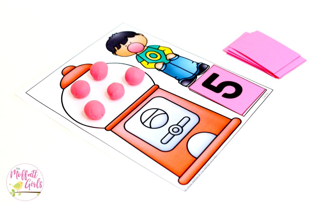 Bubblegum Numbers- This fun Kindergarten Math activity helps students to practice numbers 1-10 in a hands-on way!